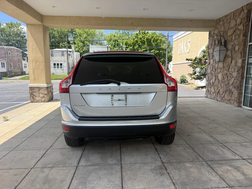 2011 Volvo XC60 1st Gen - Image 31 of 31