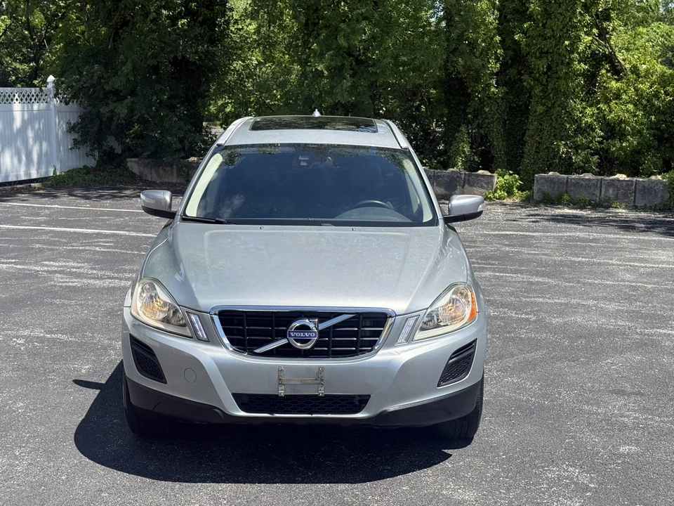 2011 Volvo XC60 1st Gen - Image 4 of 31