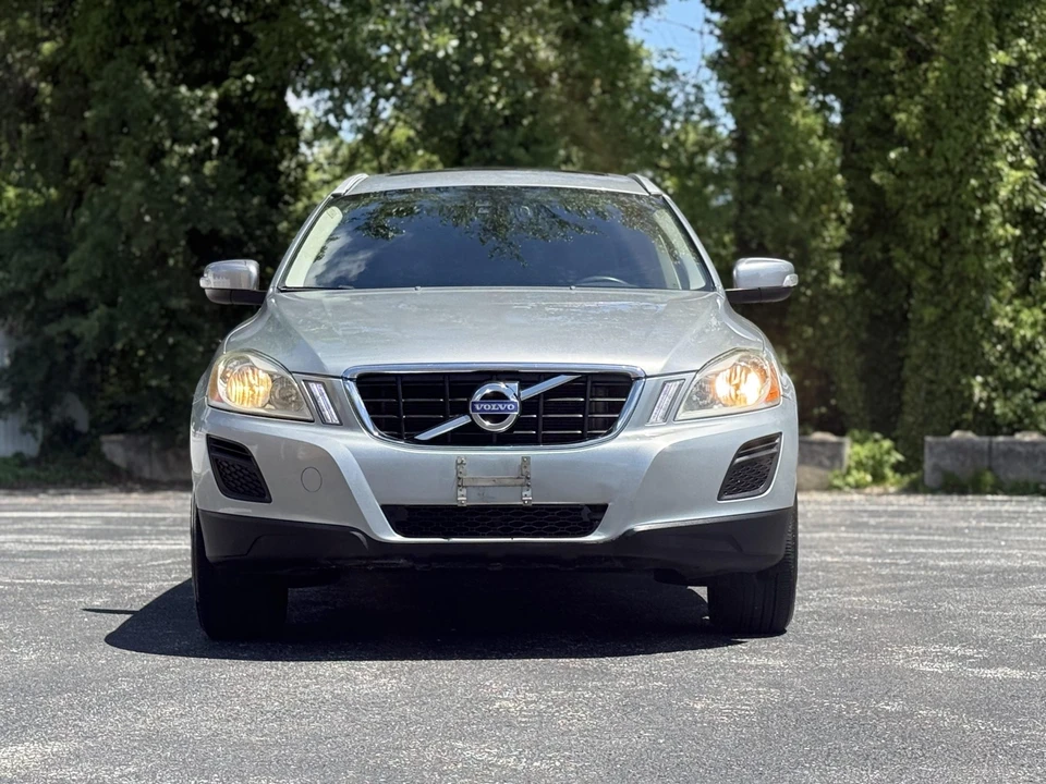 2011 Volvo XC60 1st Gen - Image 3 of 31