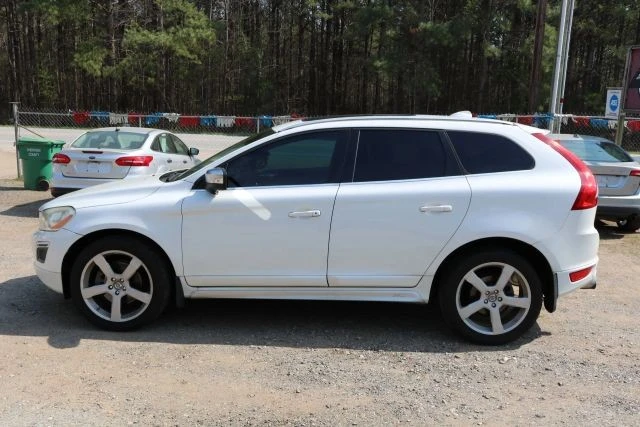 2011 Volvo XC60 1st Gen - Image 2 of 16