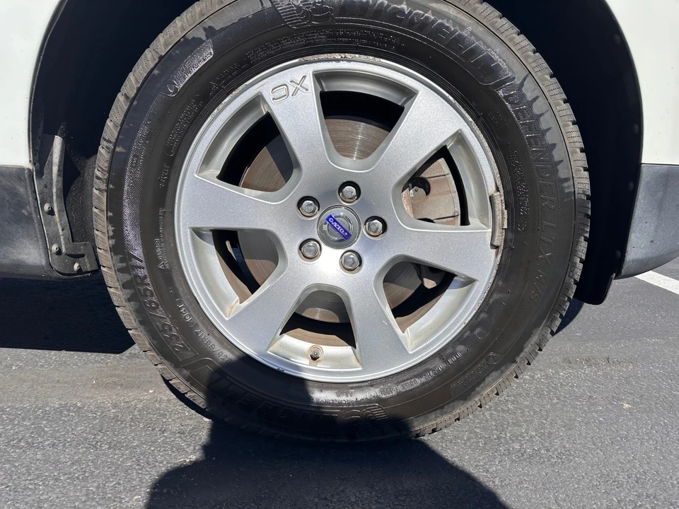 2011 Volvo XC60 1st Gen - Image 18 of 20