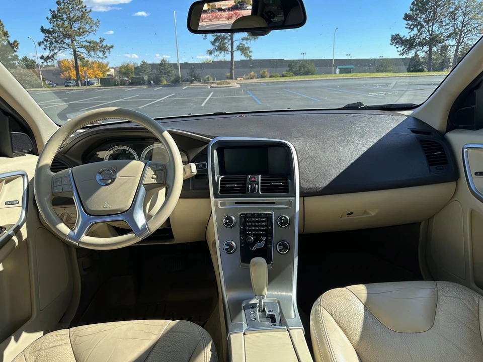 2011 Volvo XC60 1st Gen - Image 7 of 20