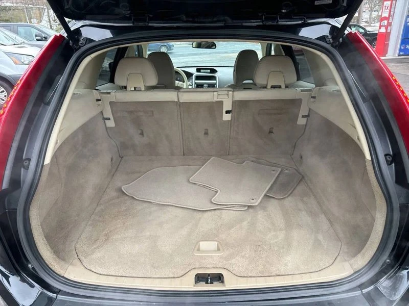 2011 Volvo XC60 1st Gen - Image 11 of 12