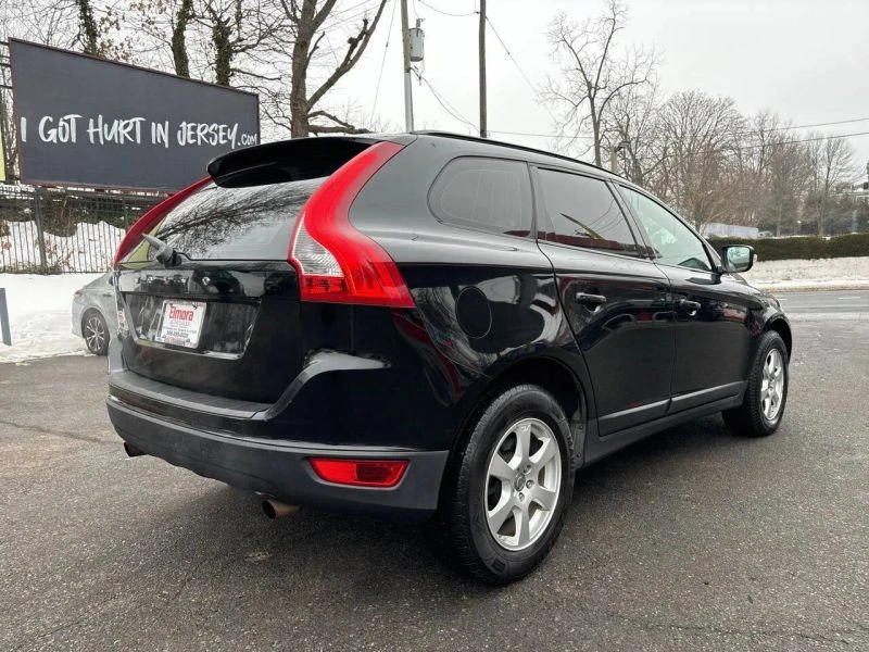 2011 Volvo XC60 1st Gen - Image 4 of 12