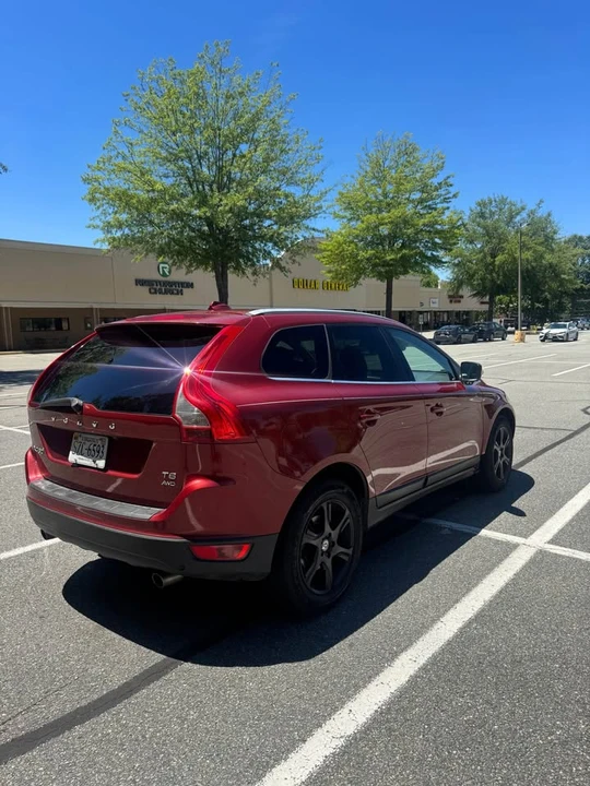 2011 Volvo XC60 1st Gen - Image 3 of 14