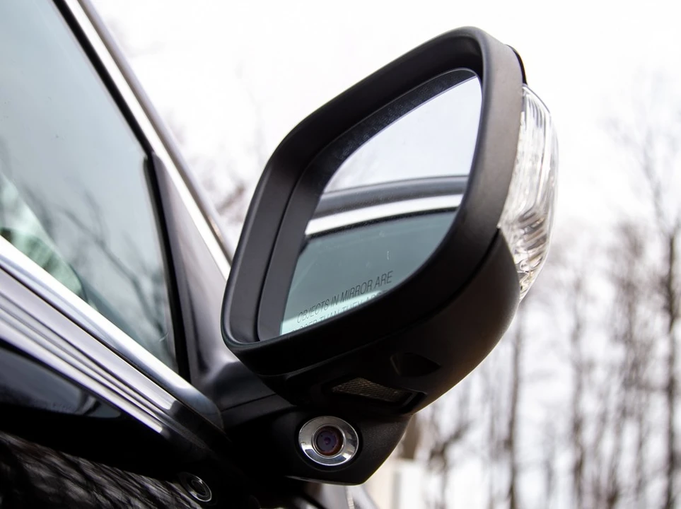 2011 Volvo XC70 3rd Gen - Image 13 of 19
