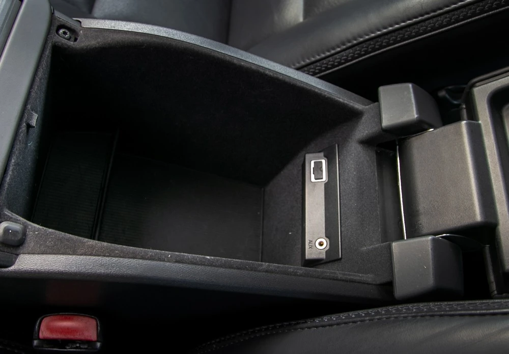 2011 Volvo XC70 3rd Gen - Image 16 of 19