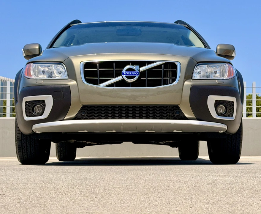 2011 Volvo XC70 3rd Gen - Image 7 of 31