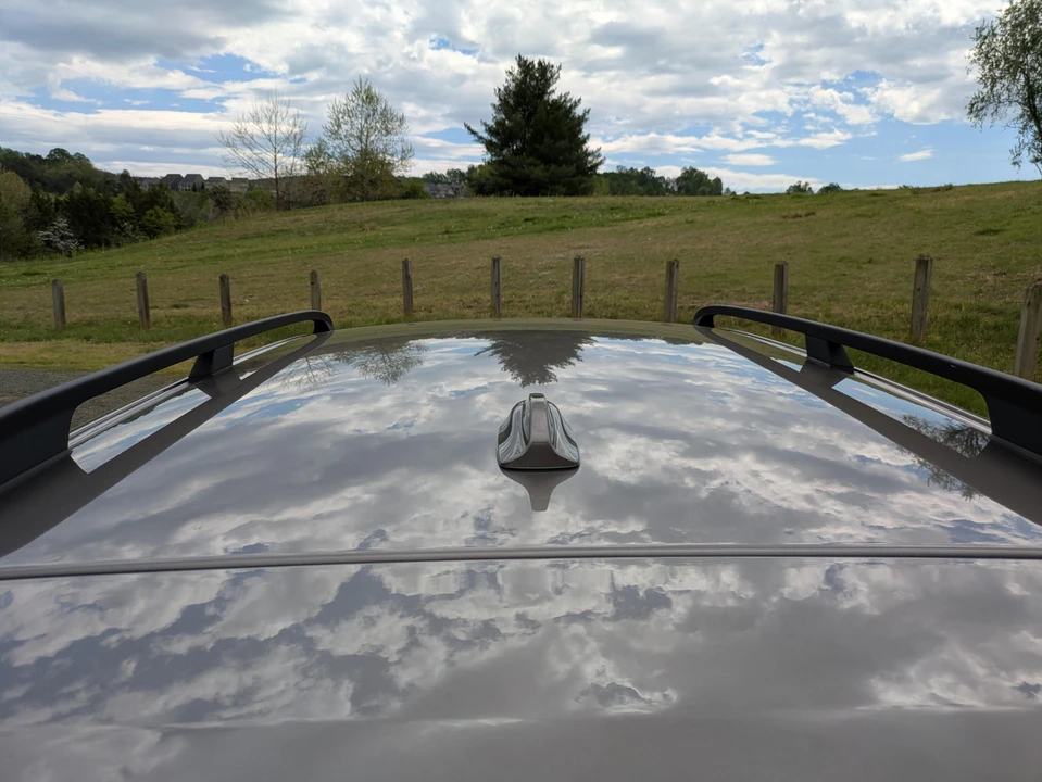 2011 Volvo XC70 3rd Gen - Image 25 of 31