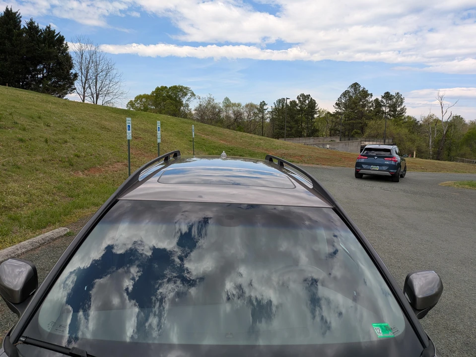 2011 Volvo XC70 3rd Gen - Image 16 of 31