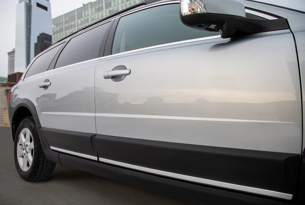 2011 Volvo XC70 3rd Gen - Image 11 of 19