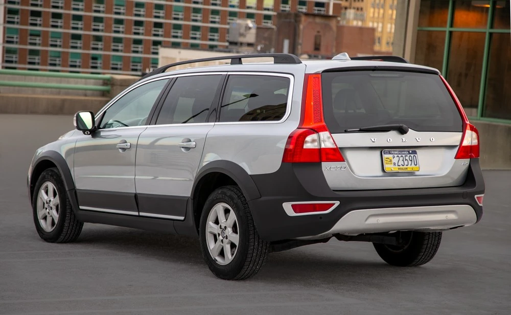 2011 Volvo XC70 3rd Gen - Image 7 of 19