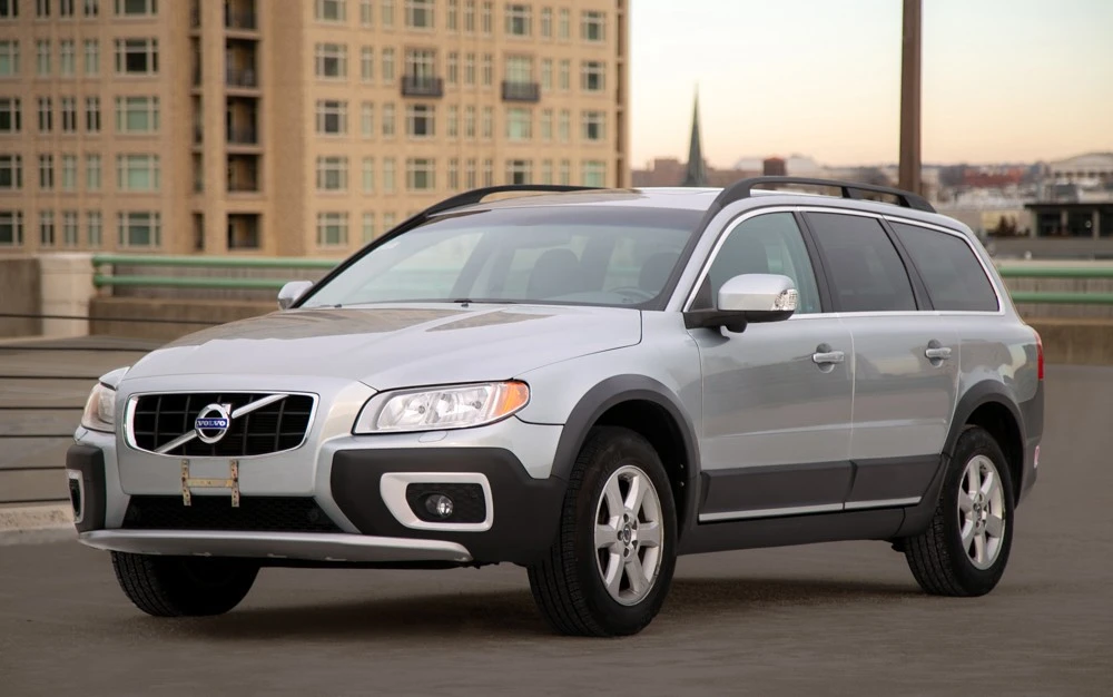 2011 Volvo XC70 3rd Gen - Image 3 of 19