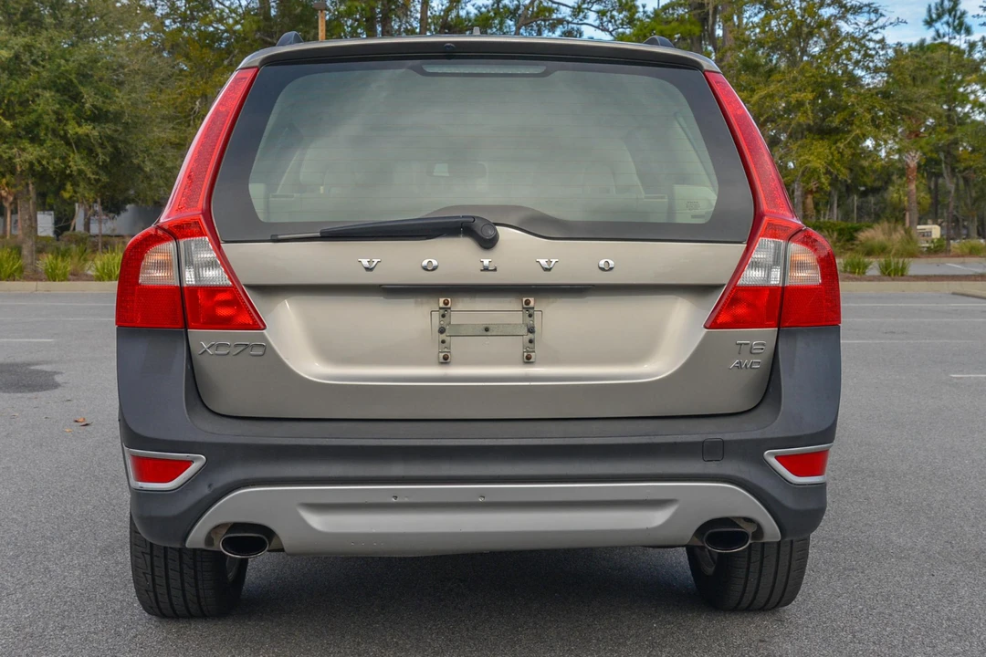 2011 Volvo XC70 3rd Gen - Image 5 of 31
