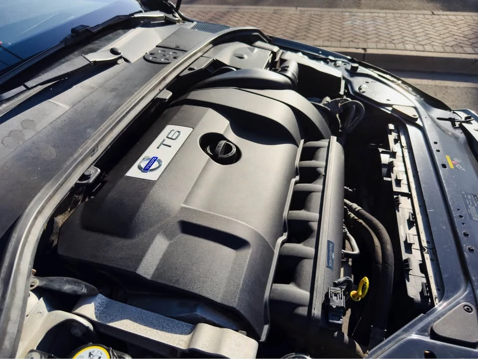 2011 Volvo XC70 3rd Gen - Image 10 of 13