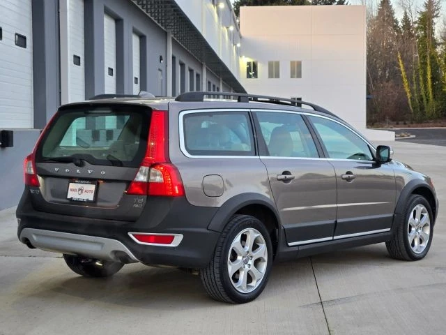 2011 Volvo XC70 3rd Gen - Image 8 of 31