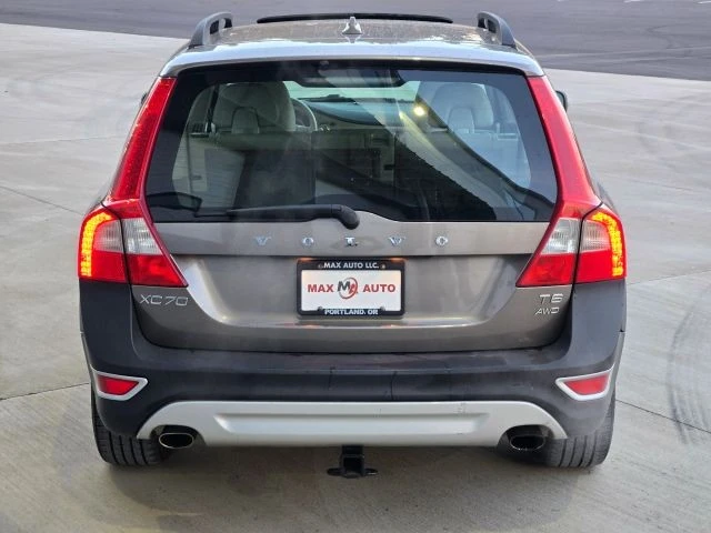 2011 Volvo XC70 3rd Gen - Image 7 of 31