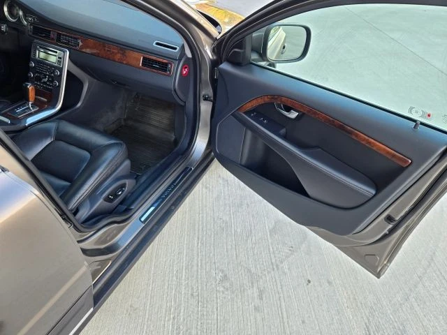 2011 Volvo XC70 3rd Gen - Image 21 of 21