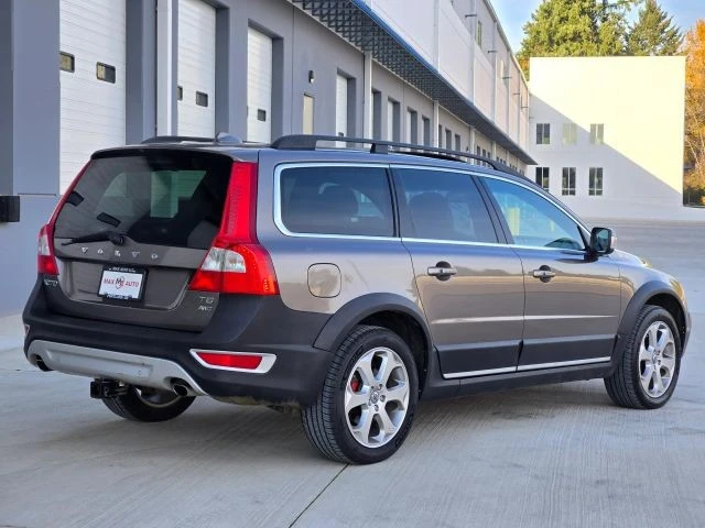 2011 Volvo XC70 3rd Gen - Image 8 of 21