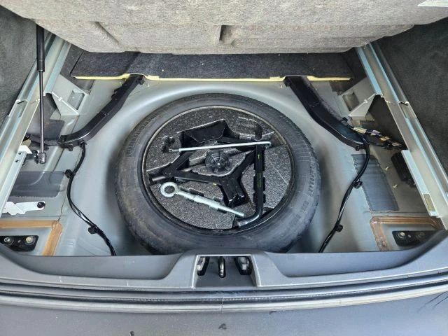 2011 Volvo XC70 3rd Gen - Image 19 of 21