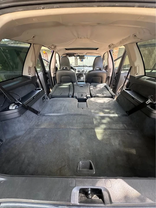 2011 Volvo XC90 1st Gen - Image 18 of 20