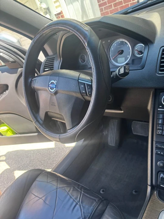 2011 Volvo XC90 1st Gen - Image 2 of 16