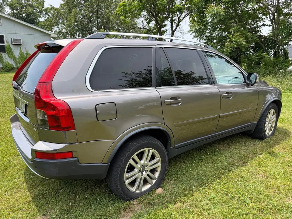 2011 Volvo XC90 1st Gen - Image 4 of 10
