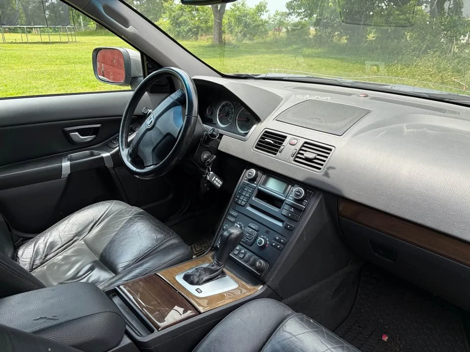 2011 Volvo XC90 1st Gen - Image 5 of 10