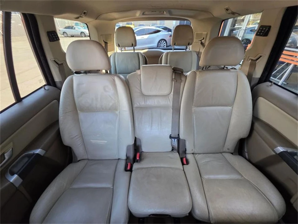 2011 Volvo XC90 1st Gen - Image 13 of 21