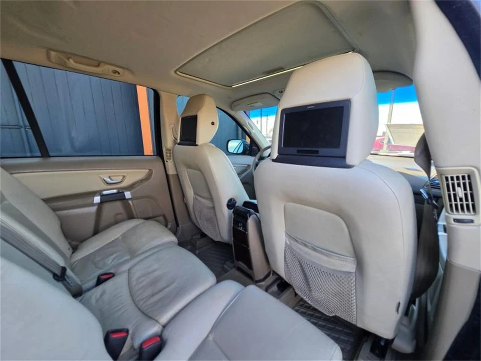 2011 Volvo XC90 1st Gen - Image 15 of 21