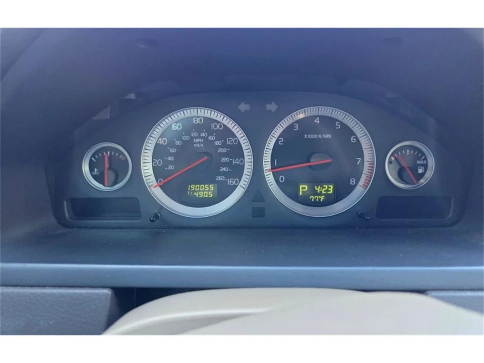 2011 Volvo XC90 1st Gen - Image 19 of 21