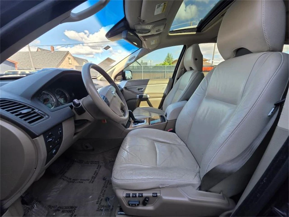 2011 Volvo XC90 1st Gen - Image 9 of 21