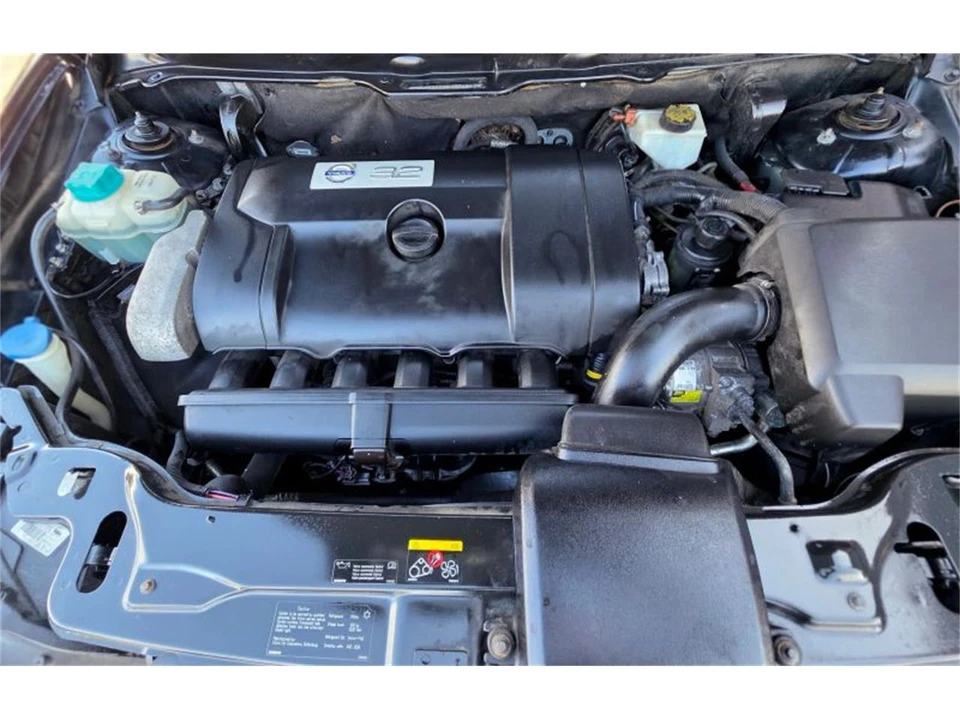 2011 Volvo XC90 1st Gen - Image 20 of 21