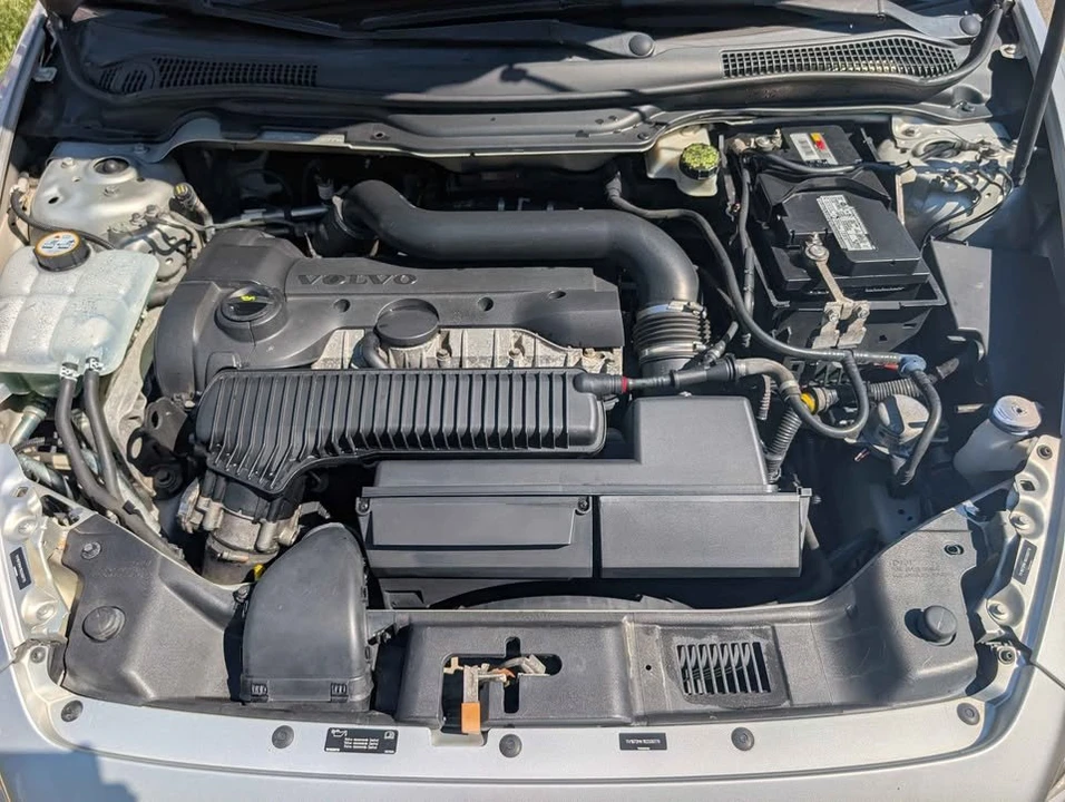 2011 Volvo C30 - Image 7 of 10