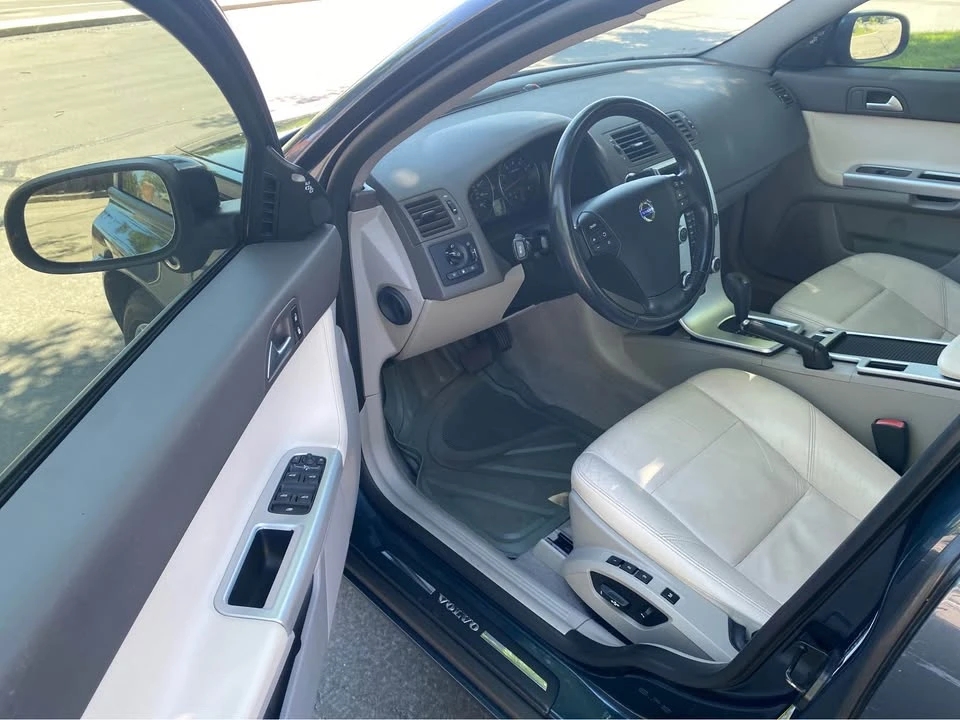 2011 Volvo S40 2nd Gen - Image 9 of 15