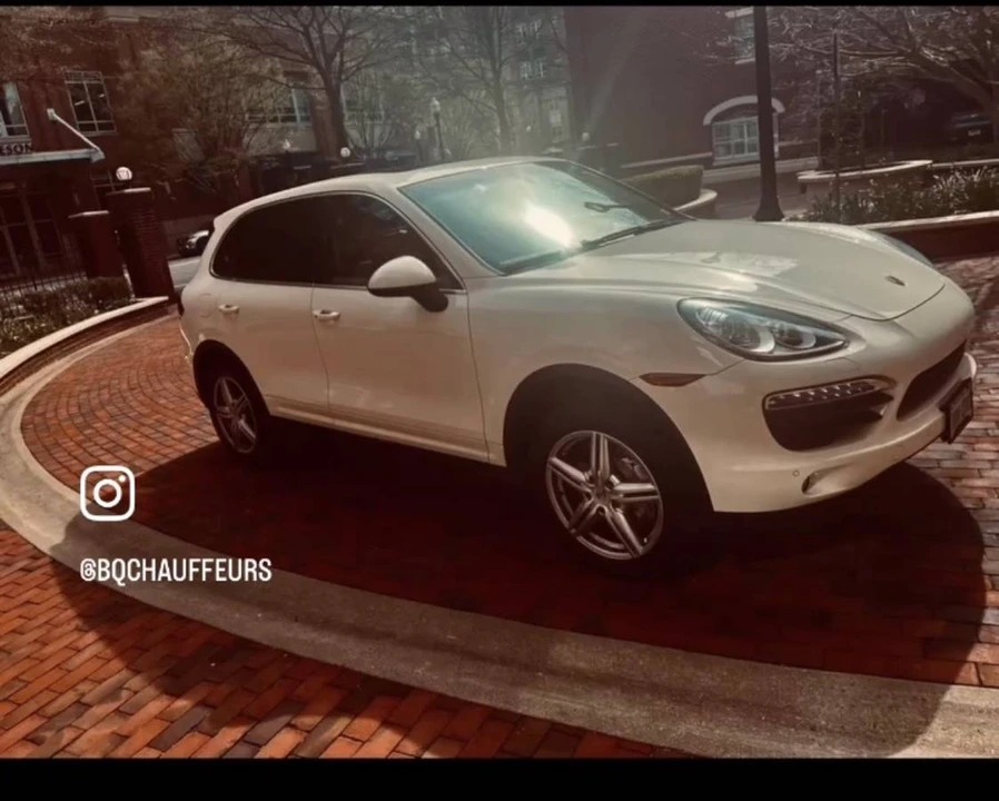 2011 Porsche 958 Cayenne - Image 3 of 4