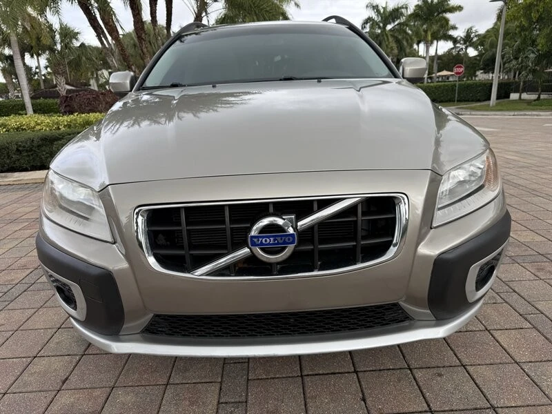 2011 Volvo XC70 3rd Gen - Image 5 of 21