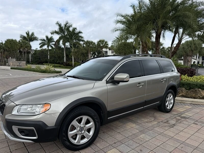 2011 Volvo XC70 3rd Gen - Image 7 of 21