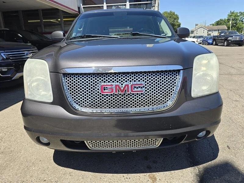 2011 GMC Yukon 3rd Gen - Image 3 of 4