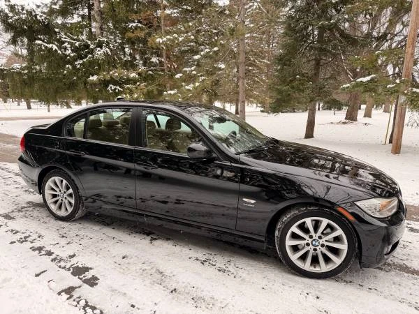 2011 BMW E90 3 Series Sedan - Image 8 of 16