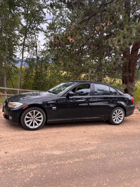 2011 BMW E90 3 Series Sedan - Image 3 of 12