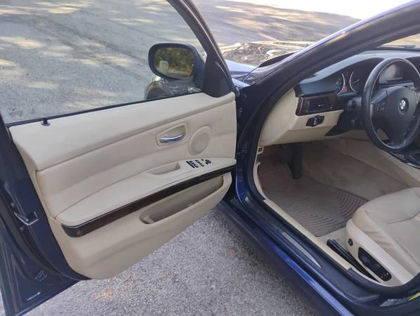2011 BMW E90 3 Series Sedan - Image 11 of 16