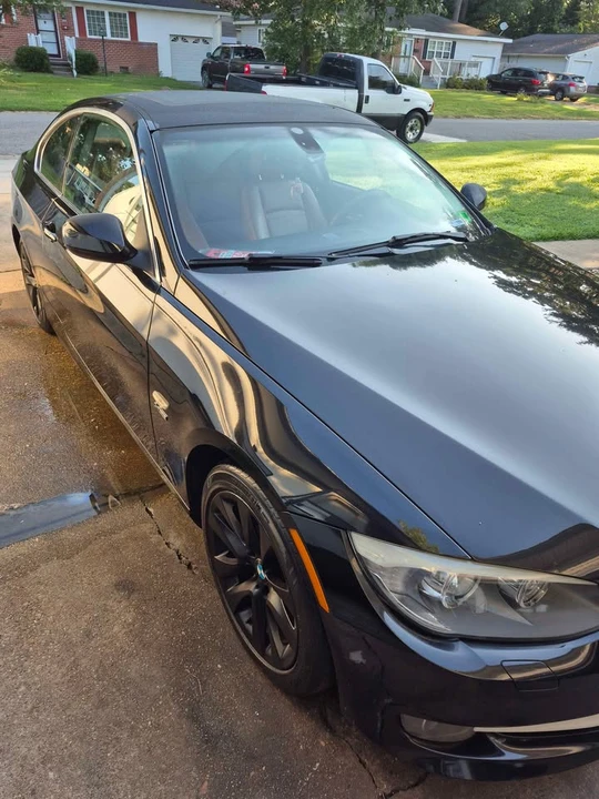 2011 BMW 3 Series - Image 5 of 6