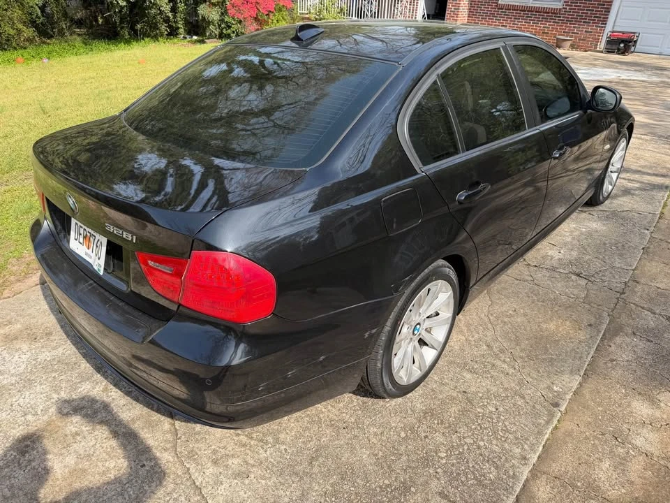 2011 BMW E90 3 Series Sedan - Image 5 of 8