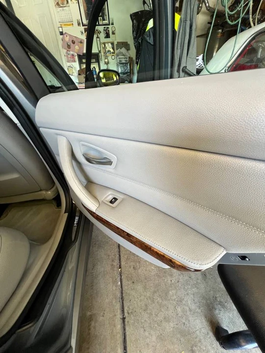 2011 BMW E90 3 Series Sedan - Image 6 of 24