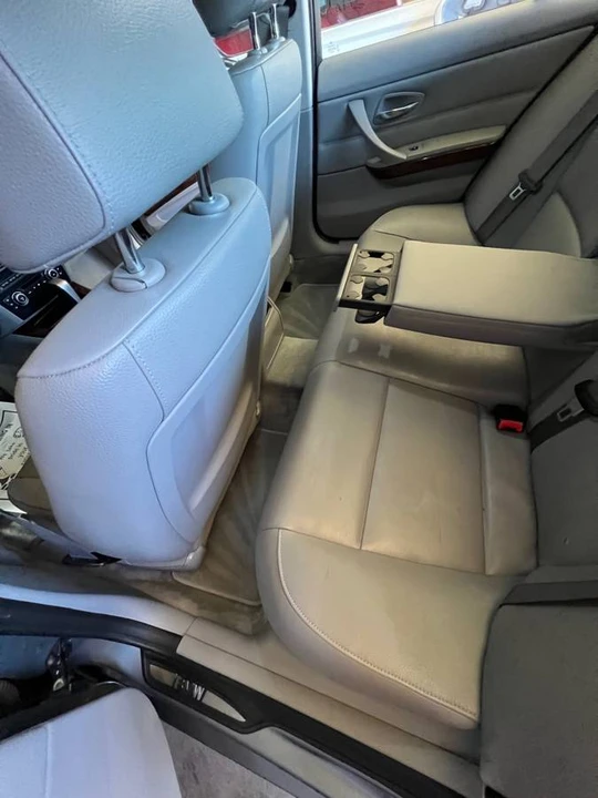2011 BMW E90 3 Series Sedan - Image 8 of 24