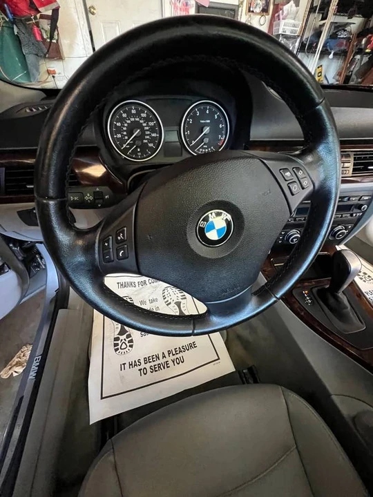 2011 BMW E90 3 Series Sedan - Image 14 of 24
