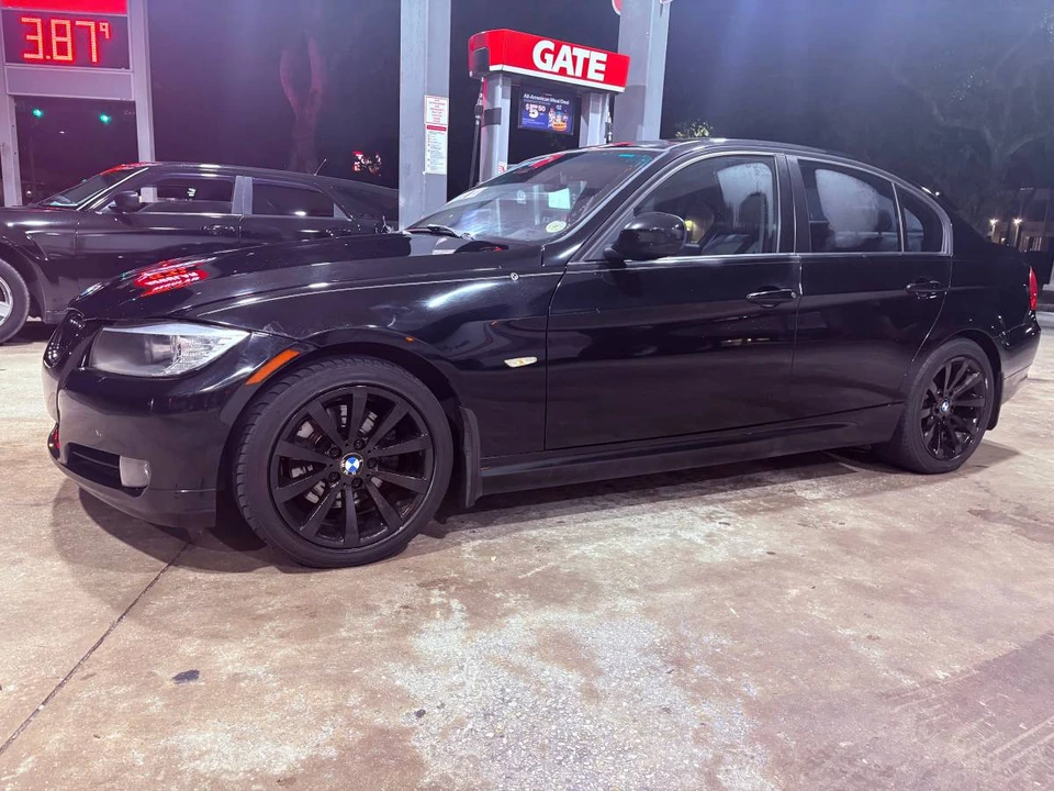 2011 BMW E90 3 Series Sedan - Image 2 of 9