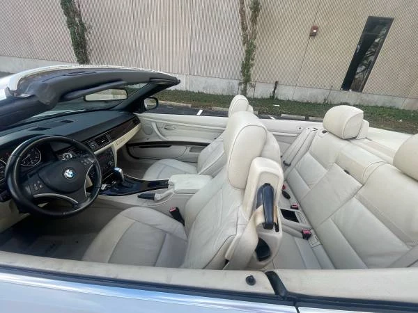 2011 BMW E93 3 Series Convertible - Image 9 of 10