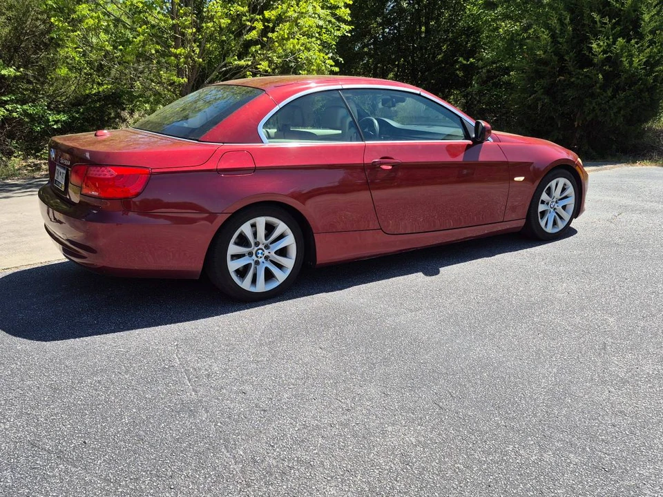 2011 BMW E93 3 Series Convertible - Image 10 of 14